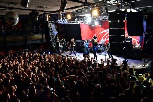 Tarja Turunen e banda.