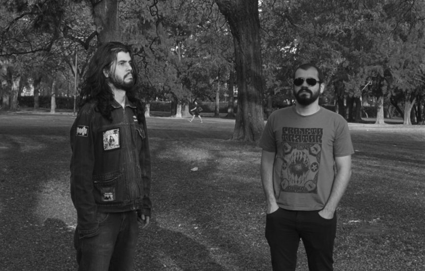 Projeto Trator exalta tour na Argentina em clipe de “Vermes”