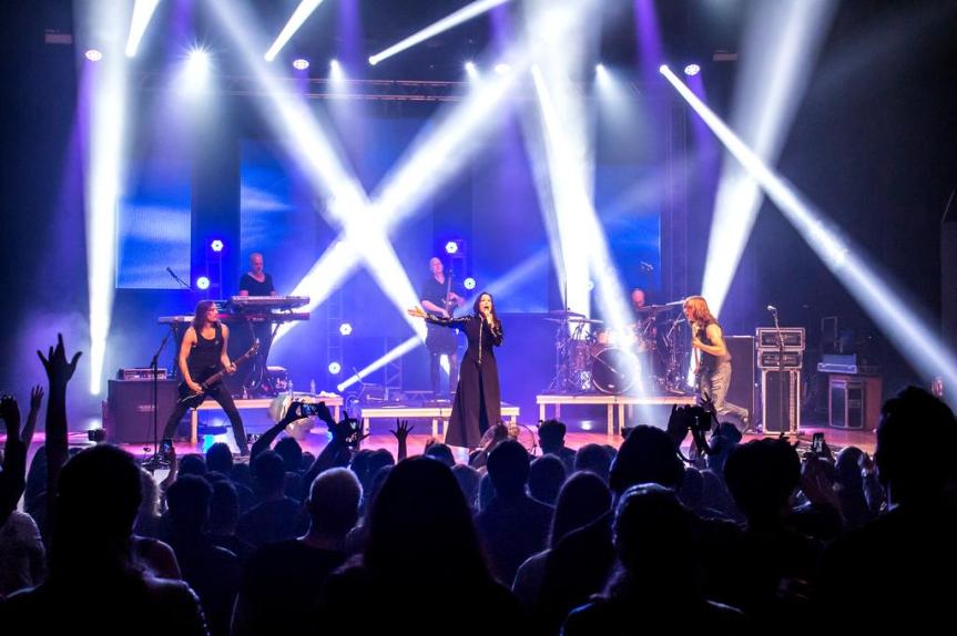 [Cobertura] Tarja mostra em Belo Horizonte o motivo de ser a Diva do&nbsp;Metal