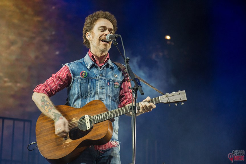 Nando Reis realiza em Curitiba o primeiro show da retomada em teatros no&nbsp;Brasil