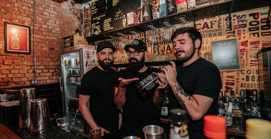 Explain Away celebra o amor e fortalece a causa animal com “Cause&nbsp;We”