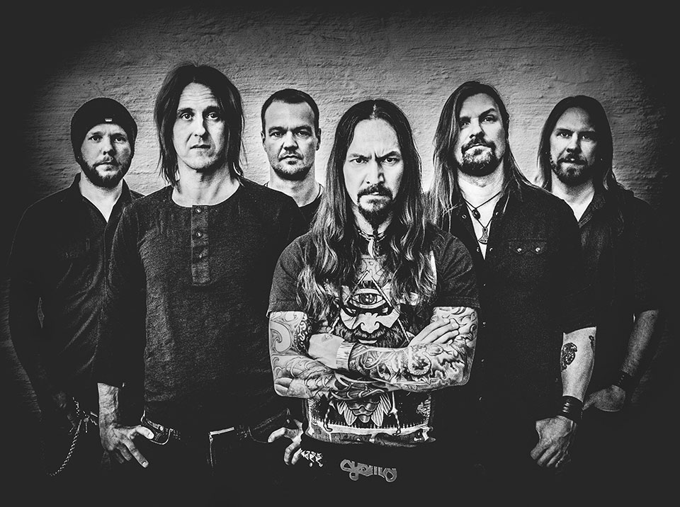 Amorphis: Disponível no Brasil em digipack duplo o ao vivo Live At