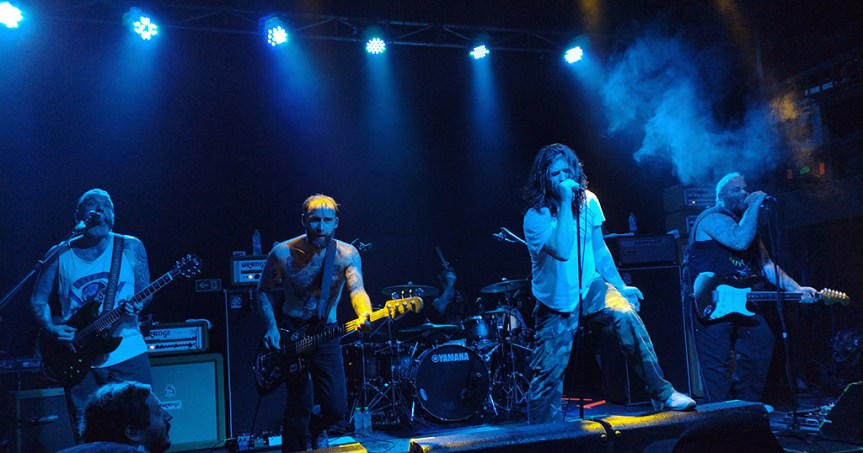 [Cobertura] Público sai de alma lavada do show do&nbsp;Alexisonfire