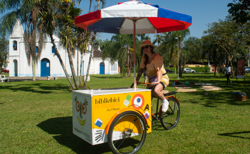 Uma biblioteca sobre rodas visita as escolas de&nbsp;Morretes