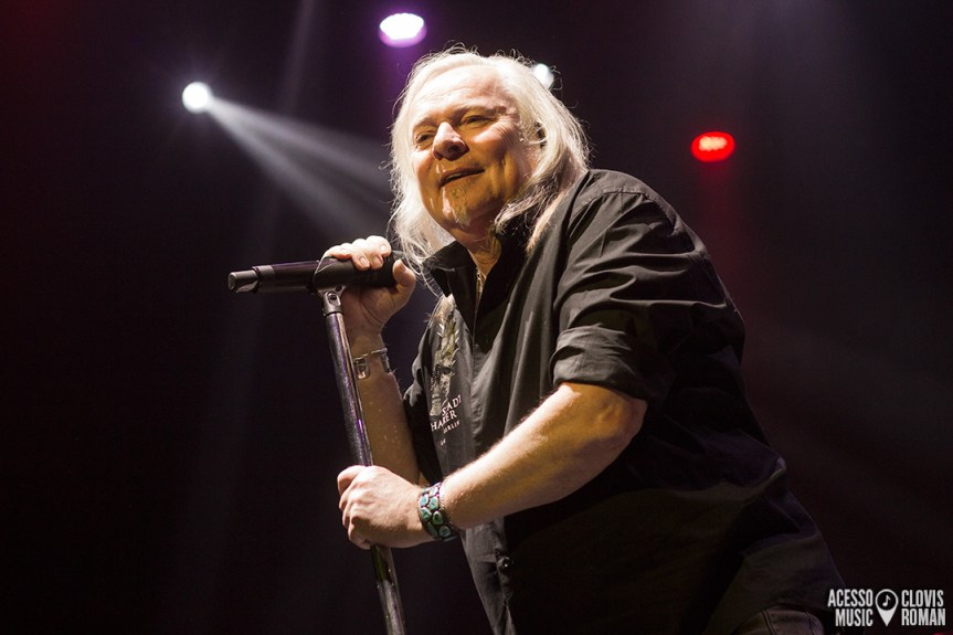 [Entrevista] Uriah Heep: Bernie Shaw explica dinâmica da banda e turnê de despedida que passa pelo&nbsp;Brasil