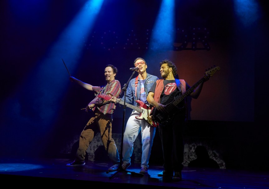 Com ingressos a partir de R$ 21, musical de sucesso sobre os Paralamas do Sucesso chega a&nbsp;Curitiba