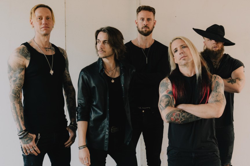 Velvet Chains apresenta nova formação e single “Ghost in the&nbsp;Shell”