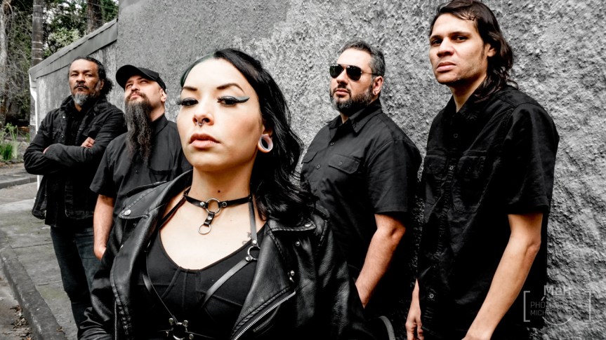 Sophie’s Threat: baterista Tiago Carteano explica a origem do nome da banda, fala sobre tecnologia e caos nas letras e projeta novos passos da banda no metal&nbsp;extremo