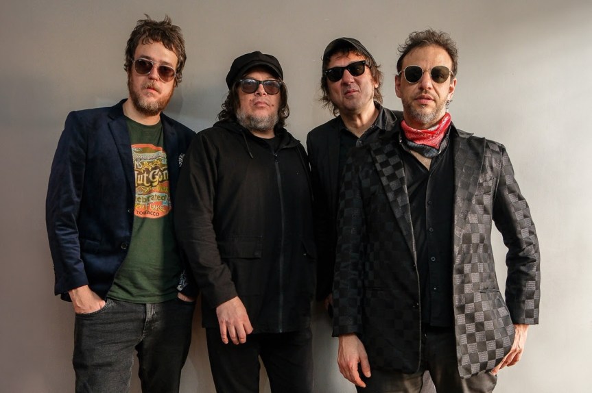 Cachorro Grande comemora 25 anos nesta sexta-feira em São&nbsp;Paulo