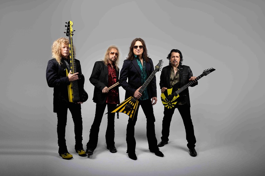 The Greatest Gift of All, o aguardado álbum natalino do Stryper, será lançado no Brasil pela parceria Shinigami Records/Frontiers Music